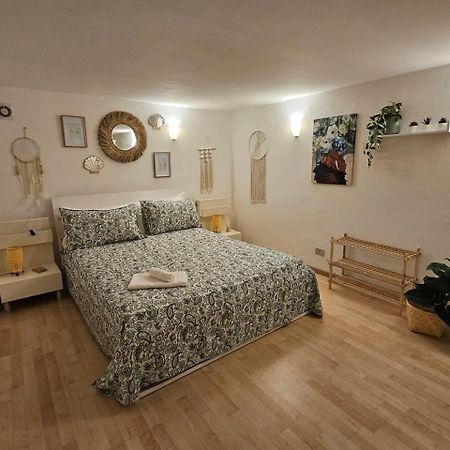 La Maison Bouganville Salerno Dış mekan fotoğraf