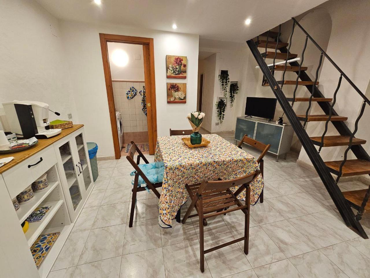 La Maison Bouganville Salerno Dış mekan fotoğraf