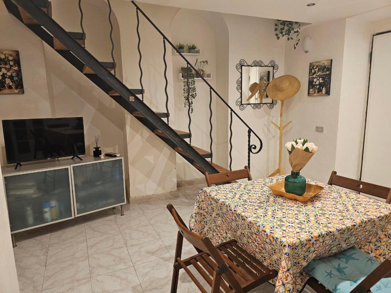 La Maison Bouganville Salerno Dış mekan fotoğraf