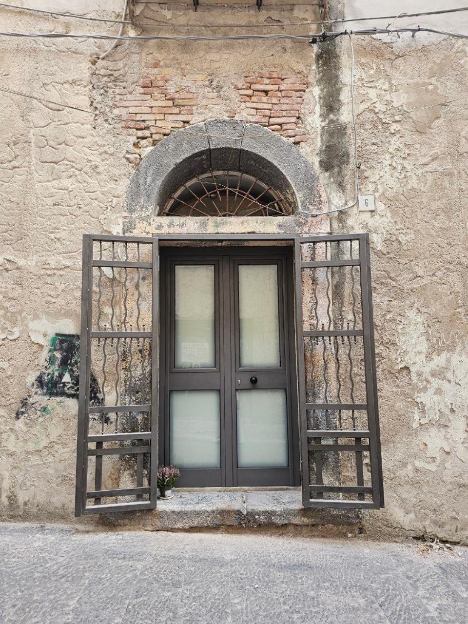 La Maison Bouganville Salerno Dış mekan fotoğraf